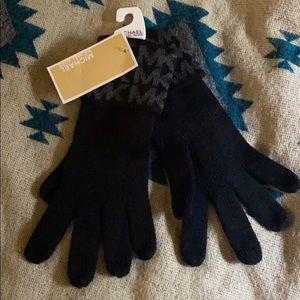 Michael Kors gloves